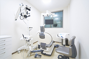 院長 新保 仁 Jin Shinbo