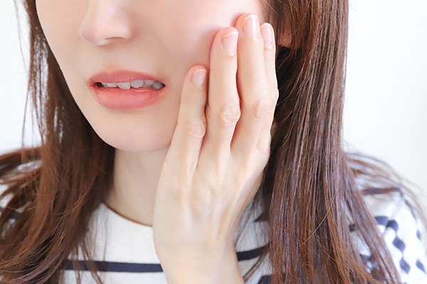 親知らずを左右同時、または上下同時に抜けますか?